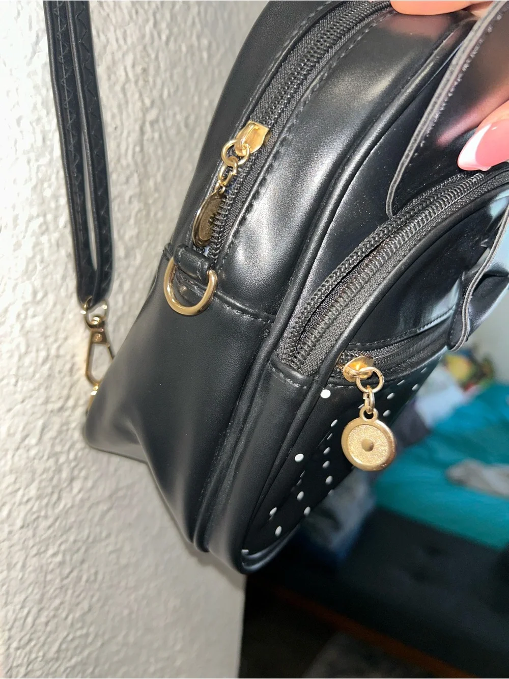 N/A cute black